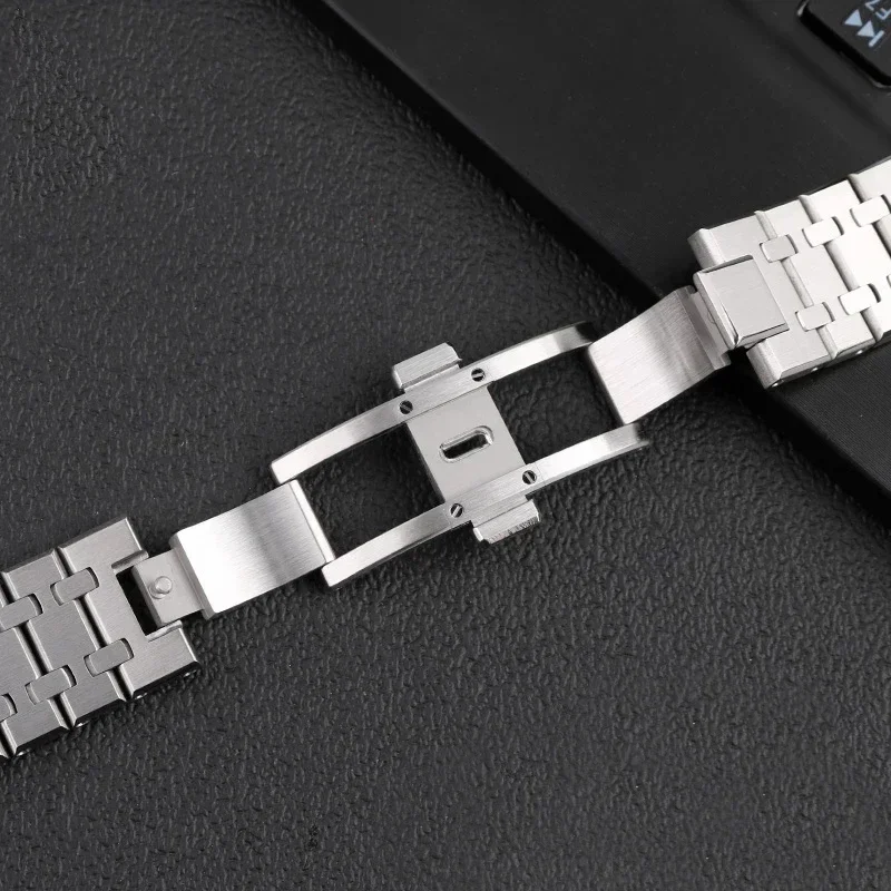 904L roestvrijstalen horlogeba - Audemars Piguet Watch Royal Oak recensie en prijs