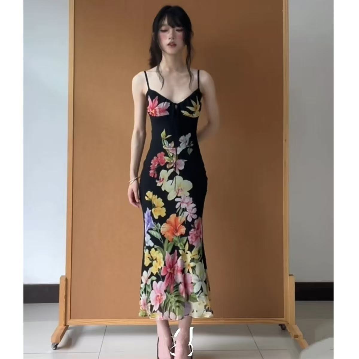 Retro tropische bloemenhalterj - Tropic Strap Vintage recensie en prijs