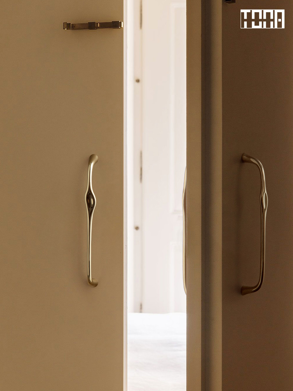 TONA Franse vintage massief me - Curved Spring Bar recensie en prijs